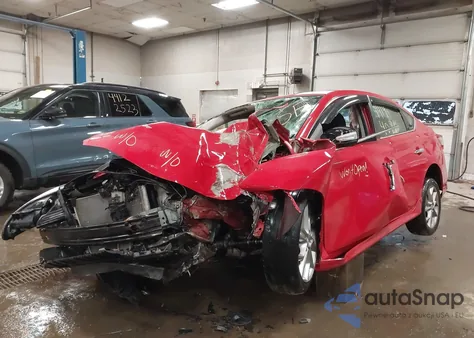 2015 Nissan Sentra Sr z USA, uszkodzony, nr VIN 3N1AB7AP7FY331517